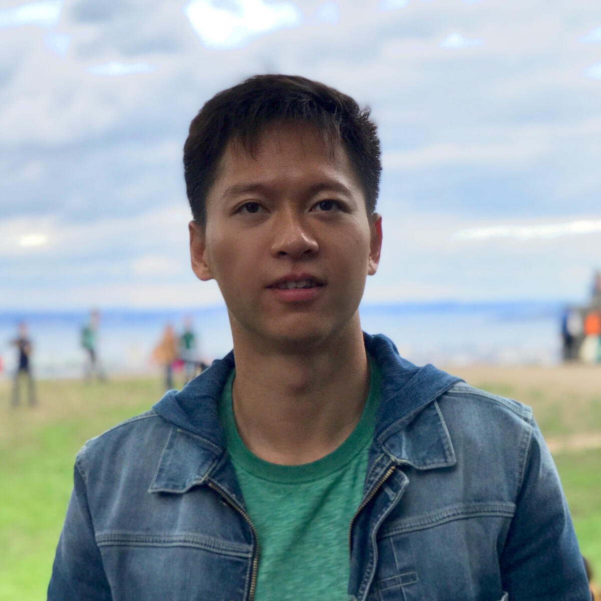 Zhan Yiwen 展翼文